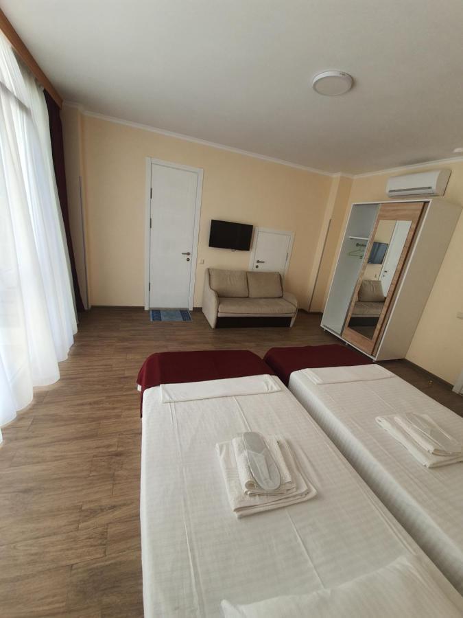 Blossom Hotel Batoumi Extérieur photo