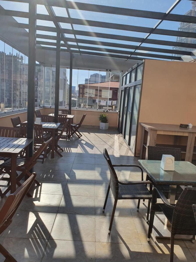 Blossom Hotel Batoumi Extérieur photo