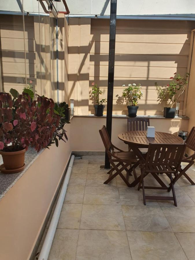 Blossom Hotel Batoumi Extérieur photo