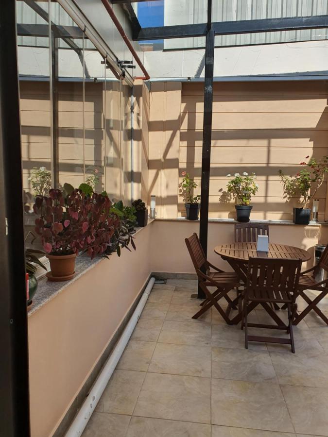 Blossom Hotel Batoumi Extérieur photo