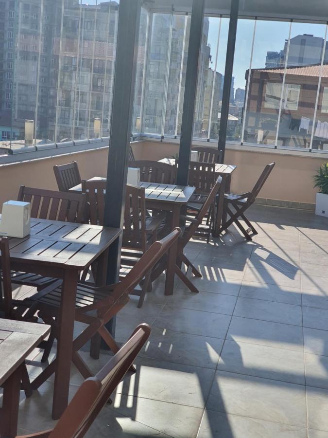 Blossom Hotel Batoumi Extérieur photo